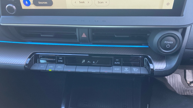 Toyota Prius 2.0 PHEV Design 5dr CVT Hatchback